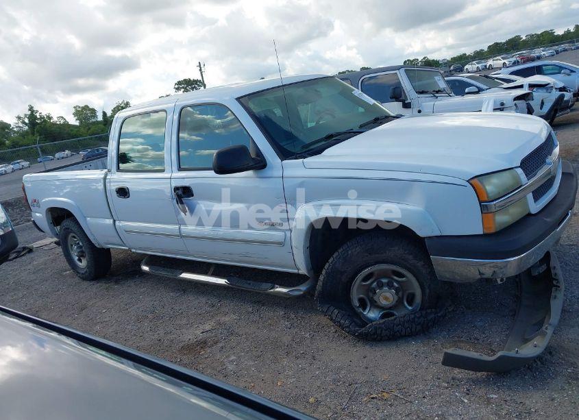 Photo 13 of 2004 Chevrolet Silverado 2500 LS (VIN 1GCGK23U94F217116)