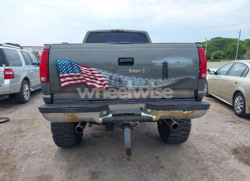 Photo 16 of 2000 Chevrolet K2500 (VIN 1GCGK24J2YR126505)