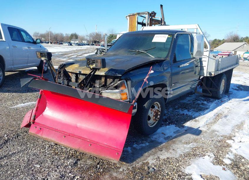 Photo 2 of 1990 Chevrolet Gmt-400 K2500 (VIN 1GCGK24J8LE227273)