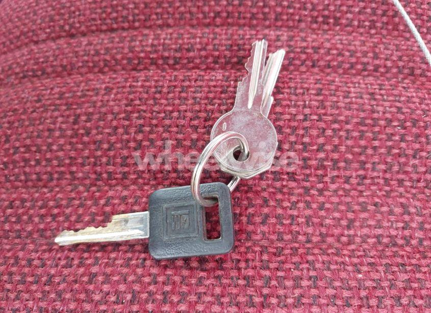 Photo 11 of 1990 Chevrolet Gmt-400 K2500 (VIN 1GCGK24K5LE117435)