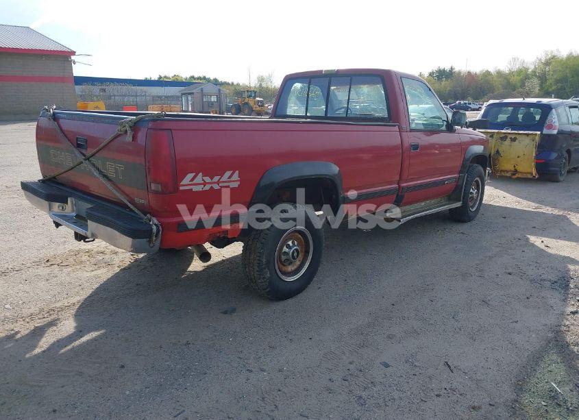 Photo 4 of 1990 Chevrolet Gmt-400 K2500 (VIN 1GCGK24K5LE117435)