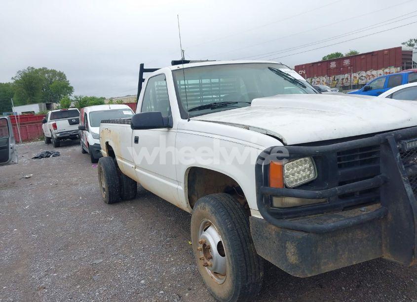 1994 Chevrolet Gmt-400 K2500 (VIN 1GCGK24K5RE110526) main photo