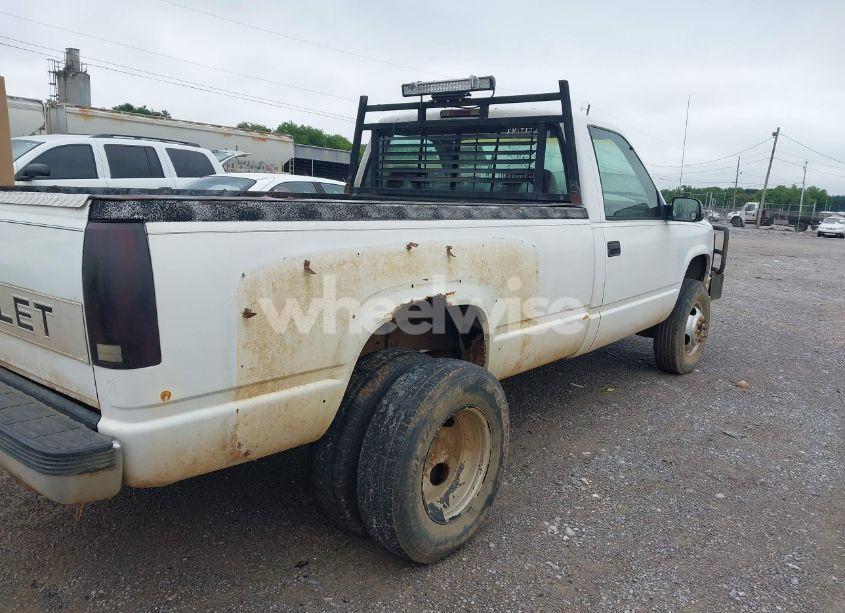 Photo 4 of 1994 Chevrolet Gmt-400 K2500 (VIN 1GCGK24K5RE110526)