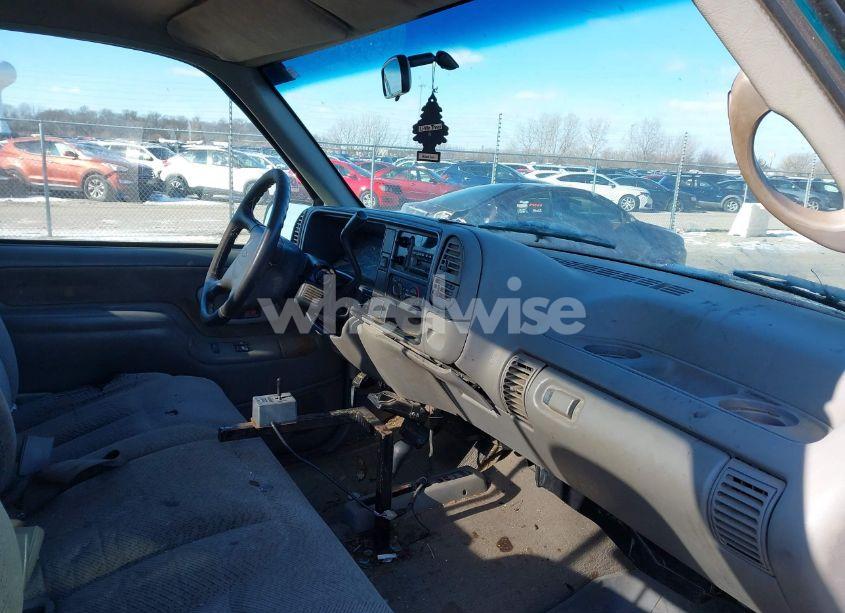 Photo 5 of 1995 Chevrolet Gmt-400 K2500 (VIN 1GCGK24K8SE128122)