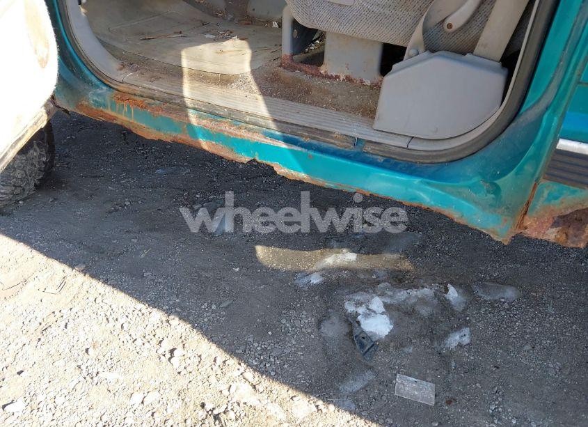 Photo 6 of 1995 Chevrolet Gmt-400 K2500 (VIN 1GCGK24K8SE128122)