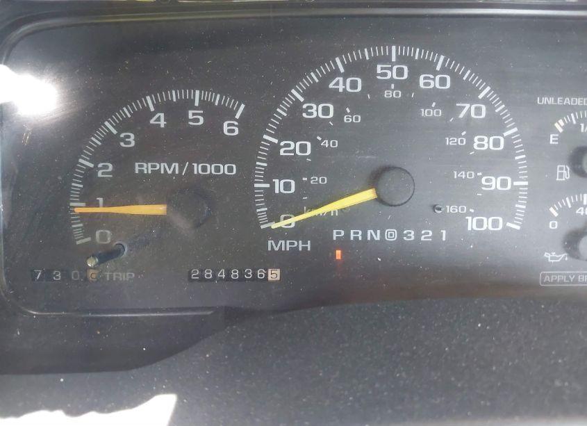 Photo 7 of 2000 Chevrolet K2500 (VIN 1GCGK24R5YR101054)