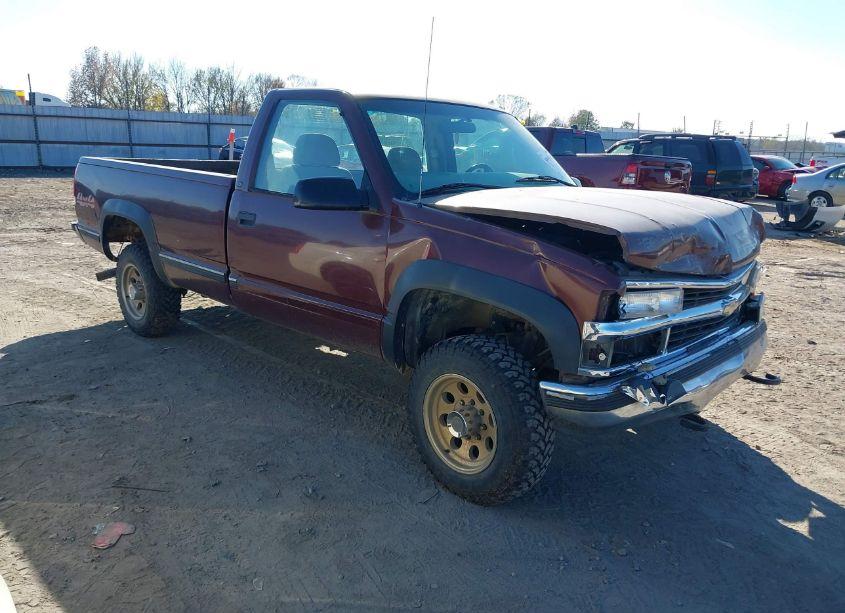 1999 Chevrolet K2500 (VIN 1GCGK24R8XR719502) main photo