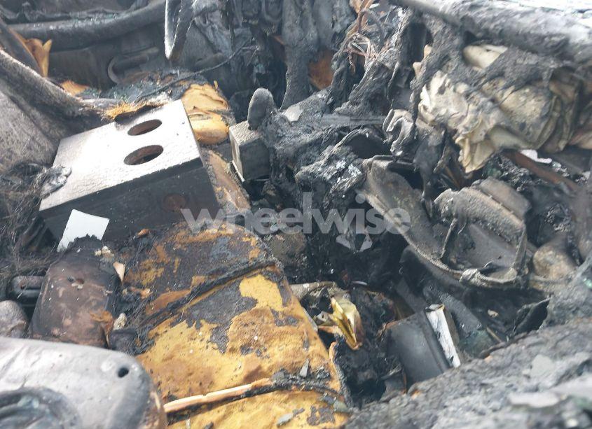 Photo 5 of 2000 Chevrolet Silverado 2500 (VIN 1GCGK24U7YE122872)