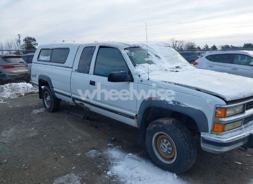 Photo 6 of 1996 Chevrolet Gmt-400 K2500 (VIN 1GCGK29F7TE104164)