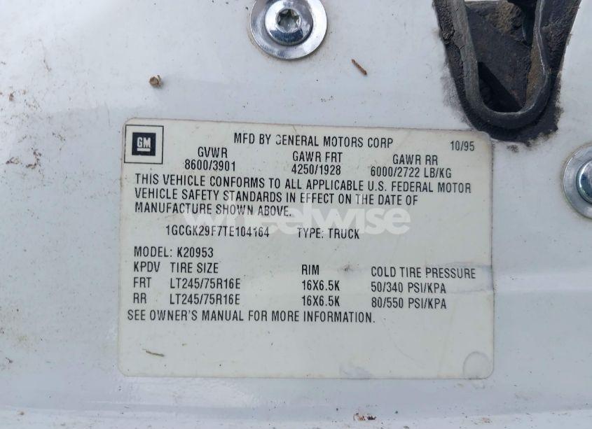 Photo 9 of 1996 Chevrolet Gmt-400 K2500 (VIN 1GCGK29F7TE104164)