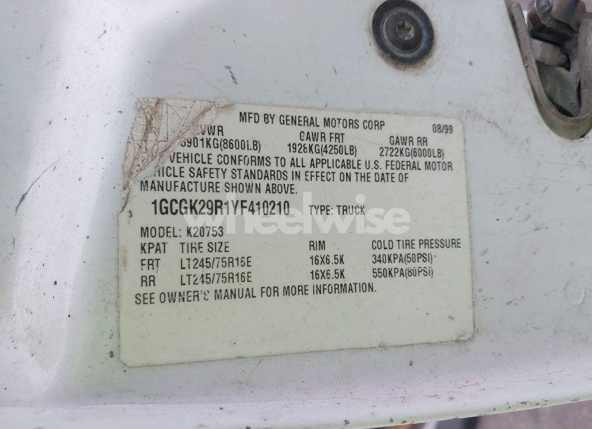 Photo 9 of 2000 Chevrolet K2500 (VIN 1GCGK29R1YF410210)