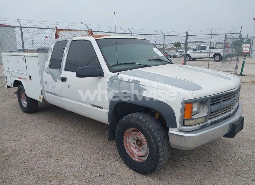 2000 Chevrolet K2500 (VIN 1GCGK29R4YF475472) main photo