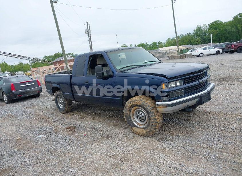 1998 Chevrolet K2500 FLEETSIDE (VIN 1GCGK29R6WE179646) main photo
