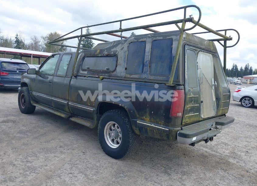 Photo 3 of 1996 Chevrolet Gmt-400 K2500 (VIN 1GCGK29R8TE265987)