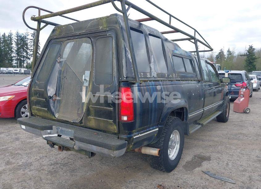 Photo 6 of 1996 Chevrolet Gmt-400 K2500 (VIN 1GCGK29R8TE265987)