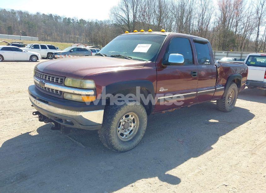 Photo 2 of 1999 Chevrolet Silverado 2500 LS (VIN 1GCGK29U1XZ151610)