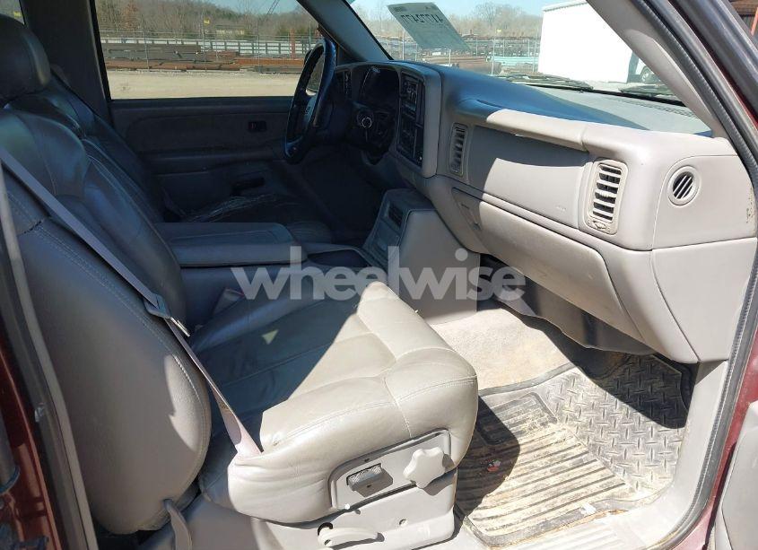 Photo 5 of 1999 Chevrolet Silverado 2500 LS (VIN 1GCGK29U1XZ151610)