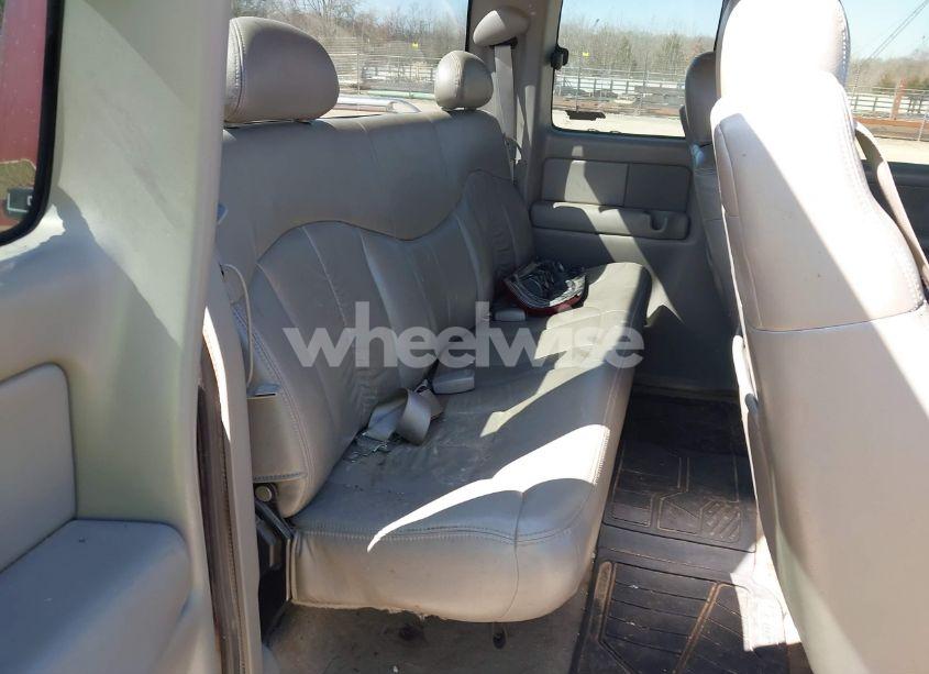 Photo 8 of 1999 Chevrolet Silverado 2500 LS (VIN 1GCGK29U1XZ151610)