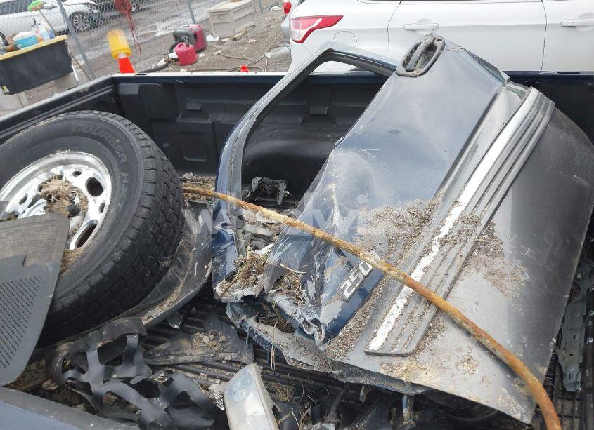 Photo 12 of 2000 Chevrolet Silverado 2500 LS (VIN 1GCGK29U2YE227795)