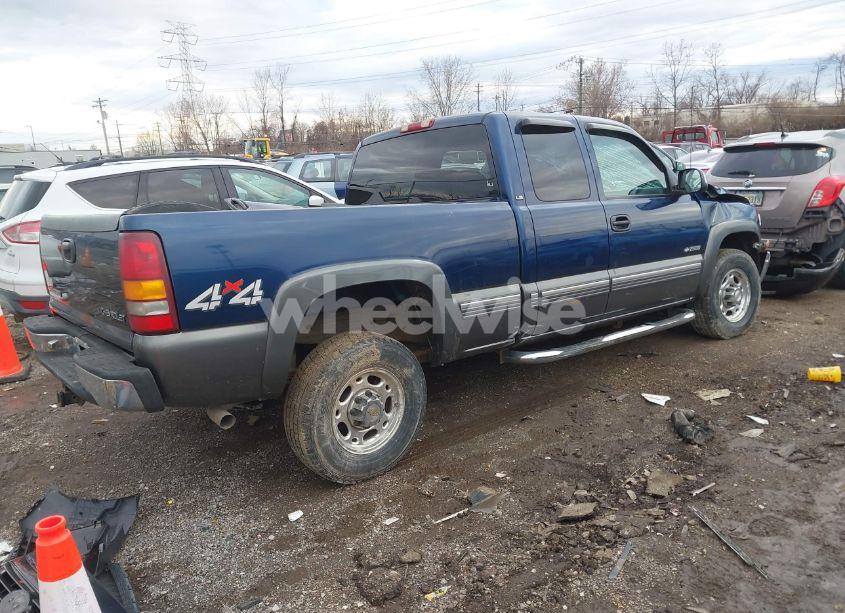 Photo 4 of 2000 Chevrolet Silverado 2500 LS (VIN 1GCGK29U2YE227795)