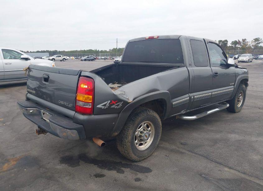 Photo 4 of 1999 Chevrolet Silverado 2500 LT (VIN 1GCGK29U3XZ208034)