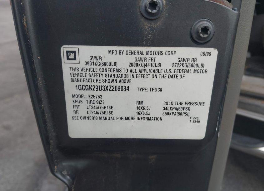 Photo 9 of 1999 Chevrolet Silverado 2500 LT (VIN 1GCGK29U3XZ208034)