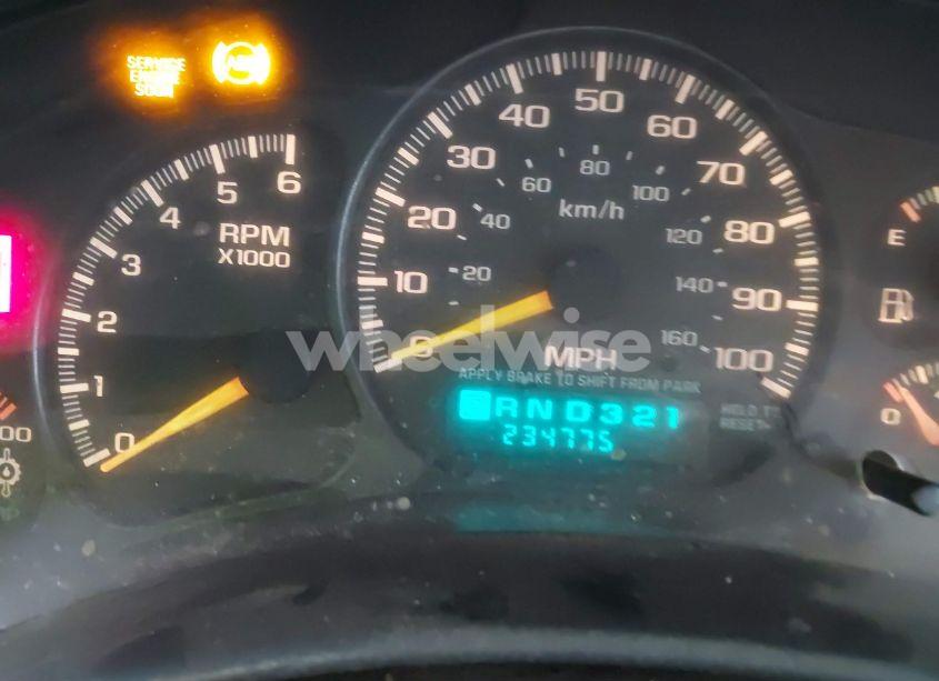 Photo 15 of 2001 Chevrolet Silverado 2500 LS (VIN 1GCGK29U41Z117927)