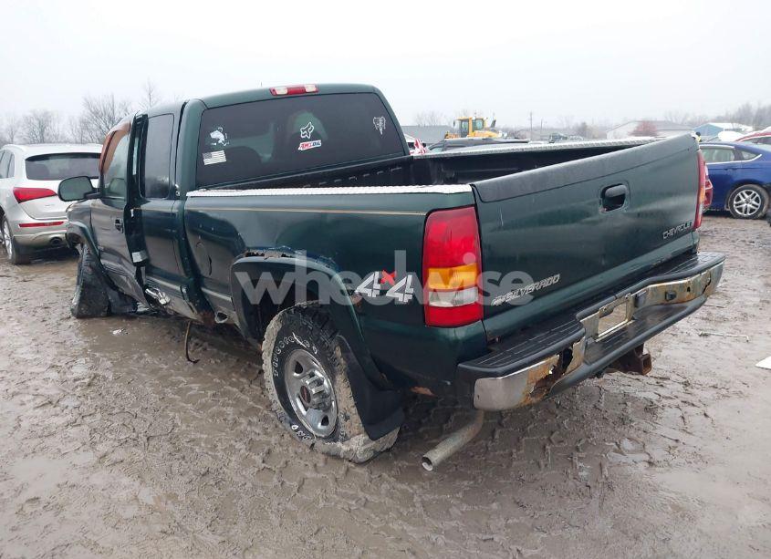 Photo 3 of 2001 Chevrolet Silverado 2500 LS (VIN 1GCGK29U41Z117927)