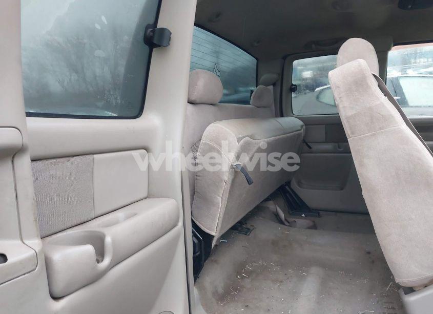 Photo 8 of 2001 Chevrolet Silverado 2500 LS (VIN 1GCGK29U41Z117927)