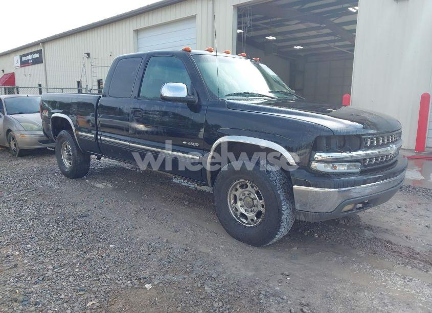 2002 Chevrolet Silverado 2500 LT (VIN 1GCGK29U42Z195447) main photo