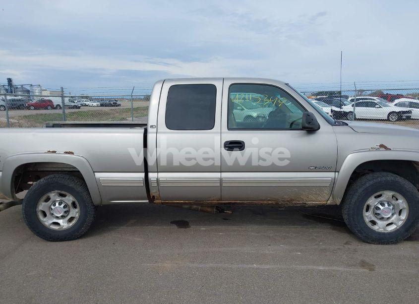 Photo 14 of 2000 Chevrolet Silverado 2500 LS (VIN 1GCGK29U4YE309544)