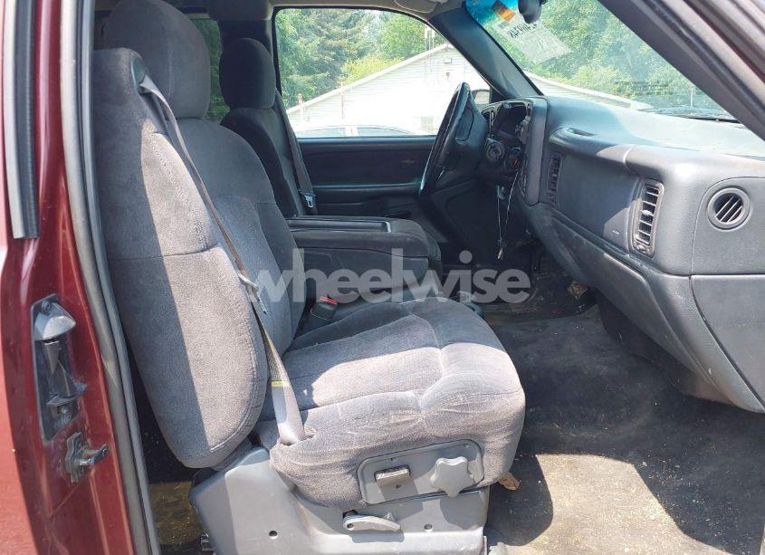 Photo 5 of 2001 Chevrolet Silverado 2500 LS (VIN 1GCGK29U81Z111676)