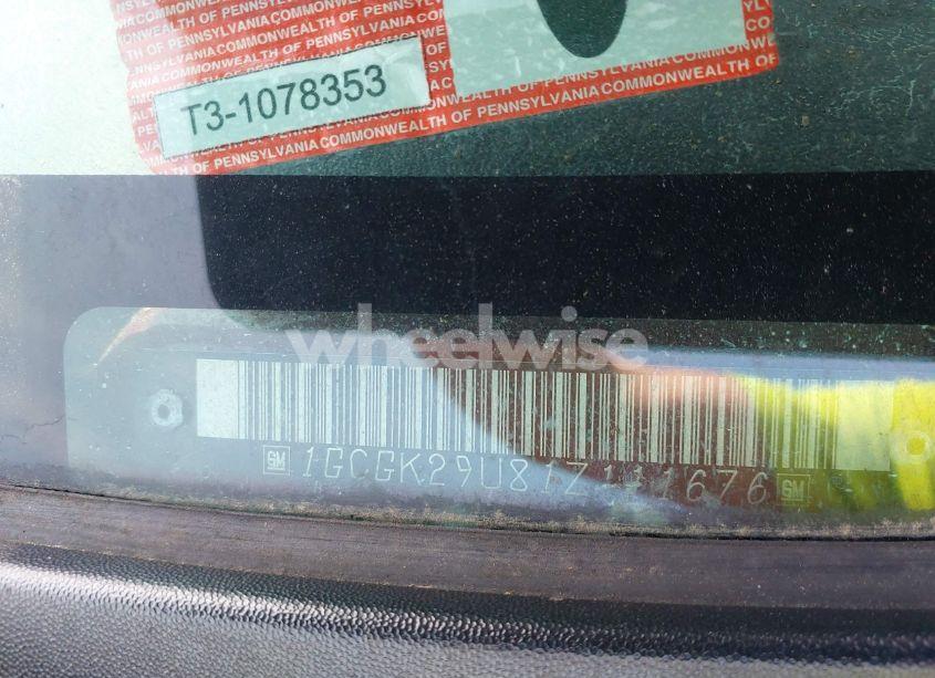 Photo 9 of 2001 Chevrolet Silverado 2500 LS (VIN 1GCGK29U81Z111676)