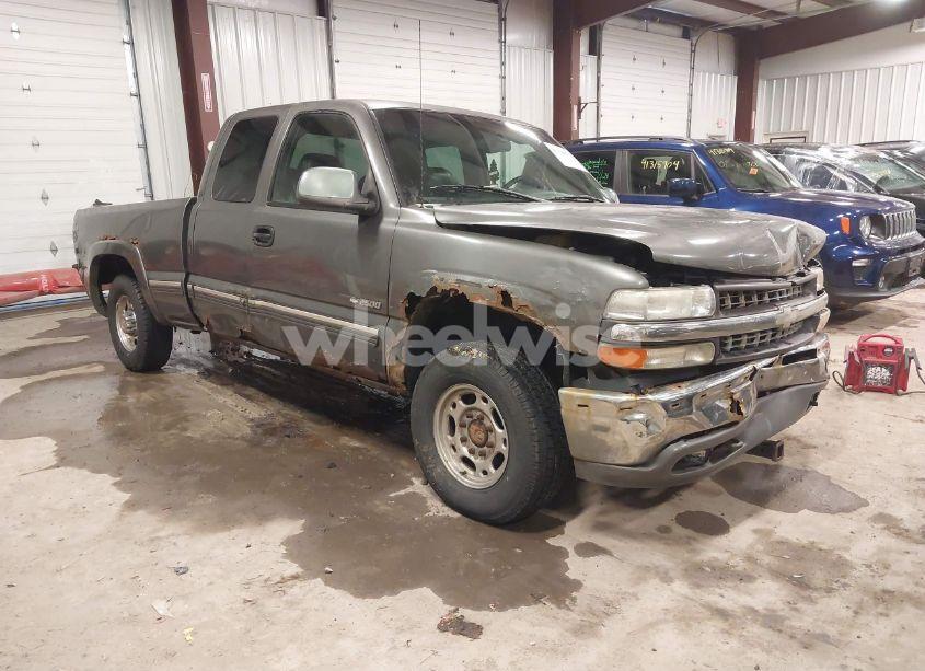 2000 Chevrolet Silverado 2500 LT (VIN 1GCGK29U9YE255173) main photo