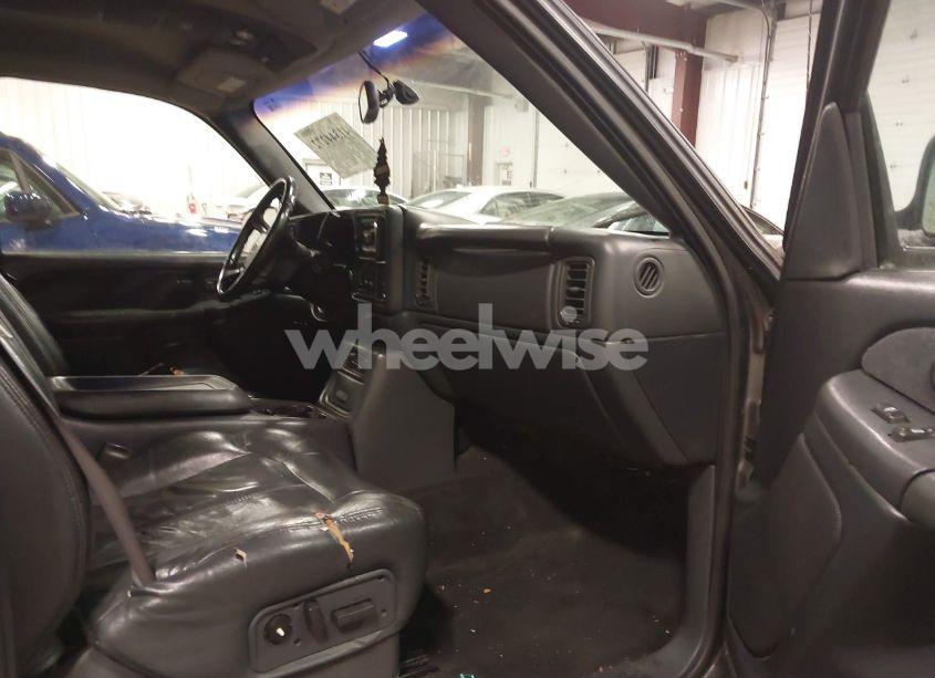 Photo 5 of 2000 Chevrolet Silverado 2500 LT (VIN 1GCGK29U9YE255173)