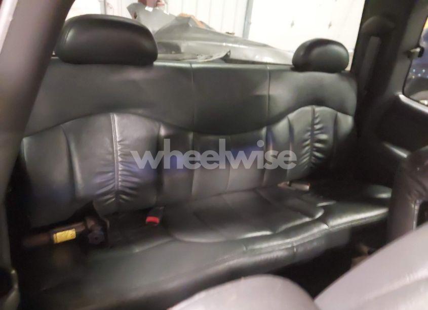 Photo 8 of 2000 Chevrolet Silverado 2500 LT (VIN 1GCGK29U9YE255173)