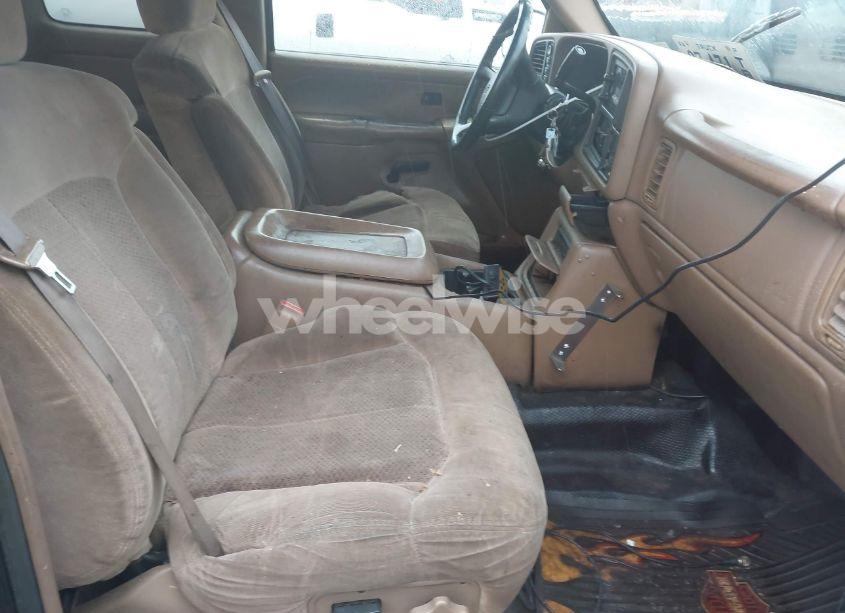 Photo 5 of 2000 Chevrolet Silverado 2500 LS (VIN 1GCGK29UXYE135561)