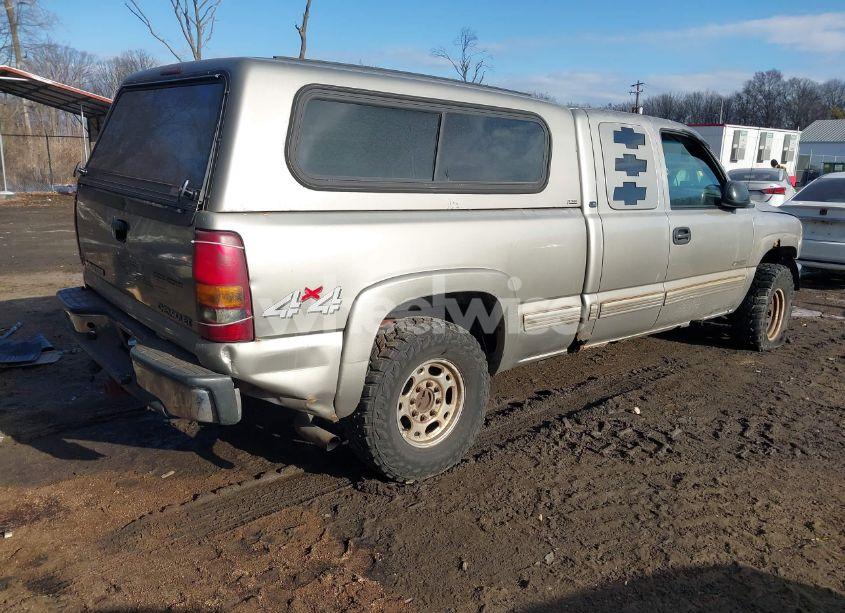 Photo 4 of 2000 Chevrolet Silverado 2500 LS (VIN 1GCGK29UXYE302226)