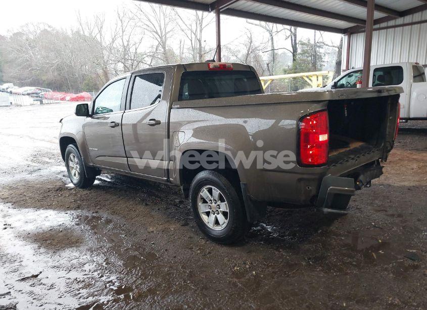 Photo 3 of 2015 Chevrolet Colorado WT (VIN 1GCGSAE34F1270479)