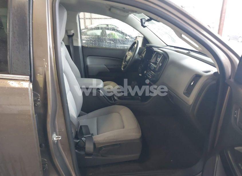 Photo 5 of 2015 Chevrolet Colorado WT (VIN 1GCGSAE34F1270479)