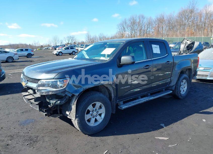 Photo 2 of 2015 Chevrolet Colorado WT (VIN 1GCGSAE35F1241525)