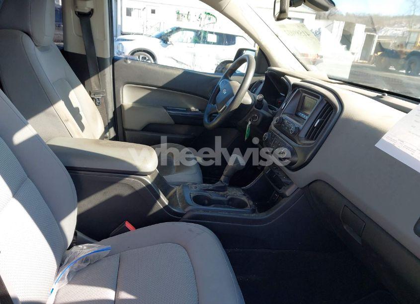 Photo 5 of 2015 Chevrolet Colorado WT (VIN 1GCGSAE35F1241525)