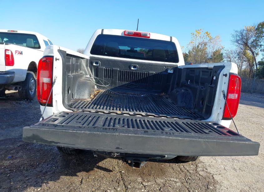 Photo 16 of 2015 Chevrolet Colorado WT (VIN 1GCGSAE36F1261881)