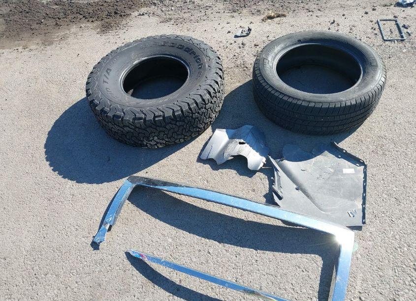 Photo 12 of 2015 Chevrolet Colorado WT (VIN 1GCGSAEAXF1262630)