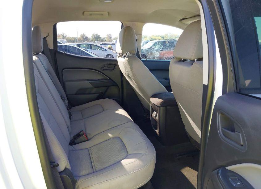 Photo 8 of 2015 Chevrolet Colorado WT (VIN 1GCGSAEAXF1262630)