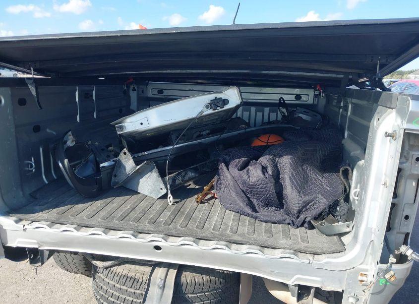 Photo 16 of 2015 Chevrolet Colorado LT (VIN 1GCGSBE30F1137577)