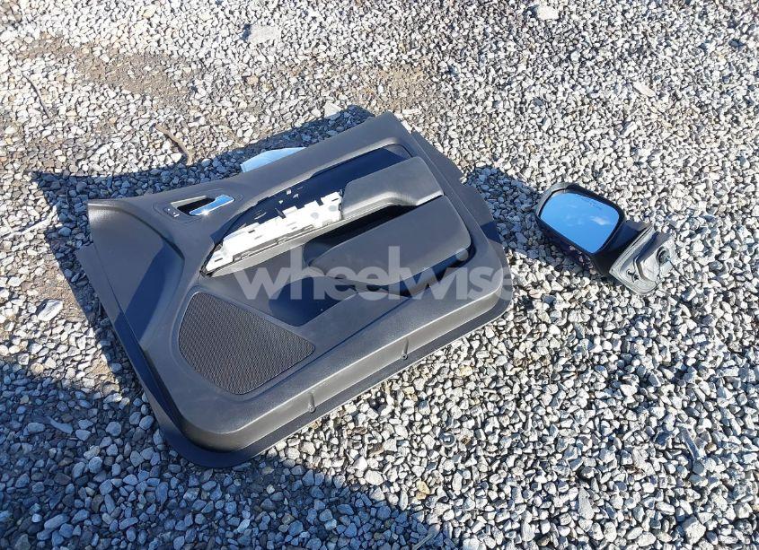 Photo 12 of 2015 Chevrolet Colorado LT (VIN 1GCGSBE34F1258662)