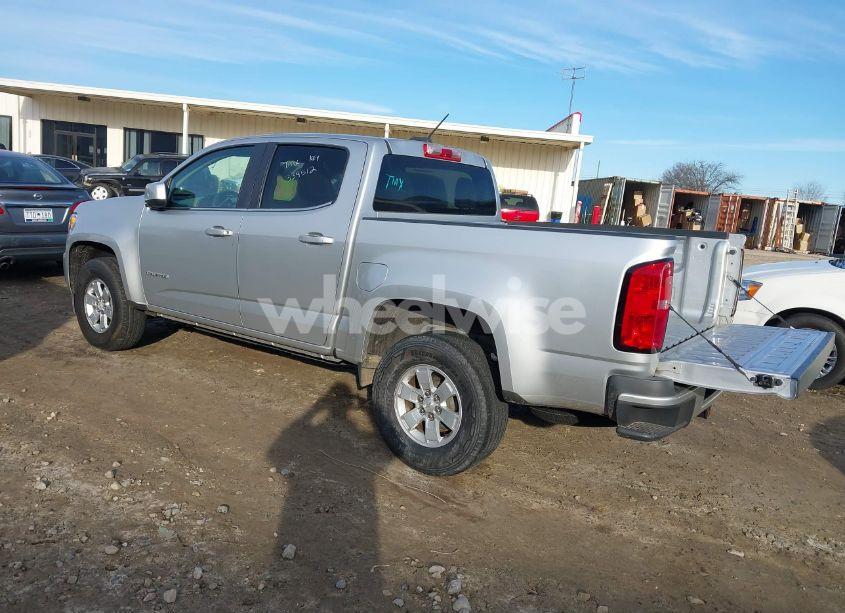 Photo 3 of 2016 Chevrolet Colorado WT (VIN 1GCGSBE35G1339512)