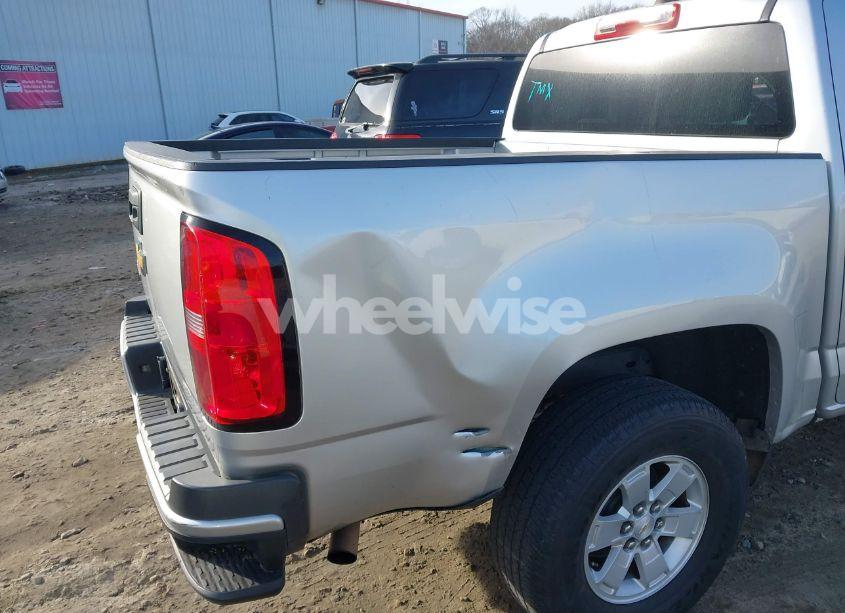 Photo 6 of 2016 Chevrolet Colorado WT (VIN 1GCGSBE35G1339512)
