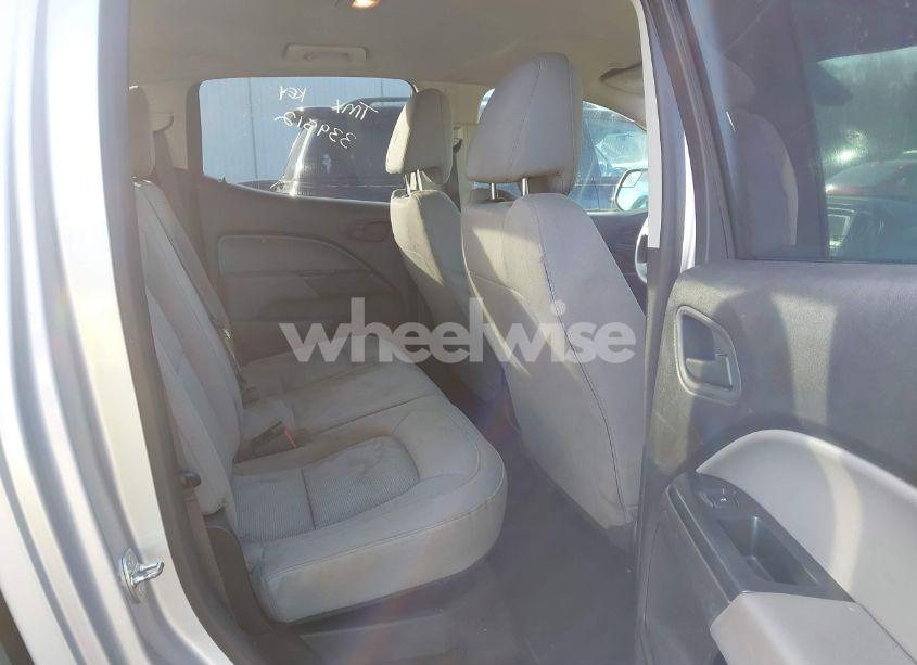 Photo 8 of 2016 Chevrolet Colorado WT (VIN 1GCGSBE35G1339512)
